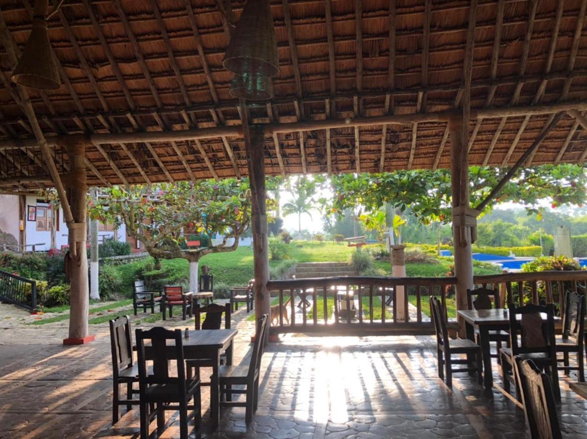 Finca Hotel Palmas Frente A Panaca Quimbaya Extérieur photo