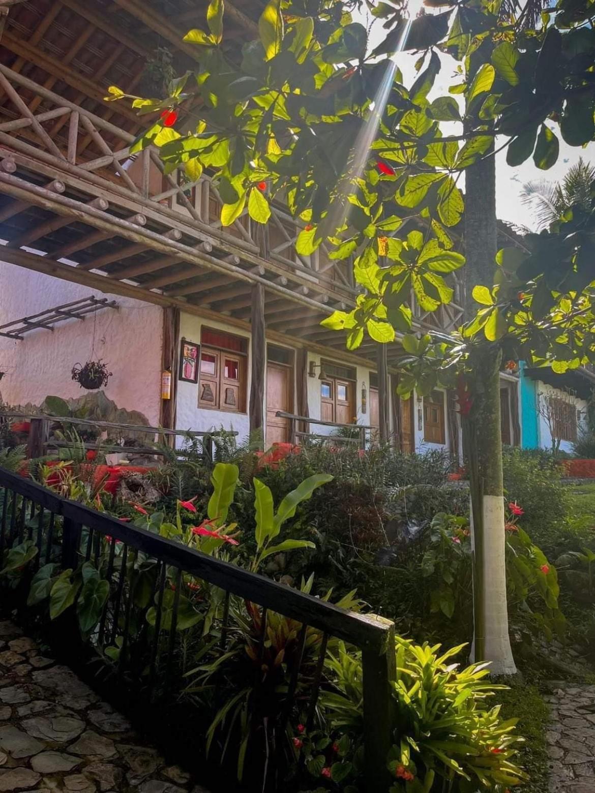 Finca Hotel Palmas Frente A Panaca Quimbaya Extérieur photo