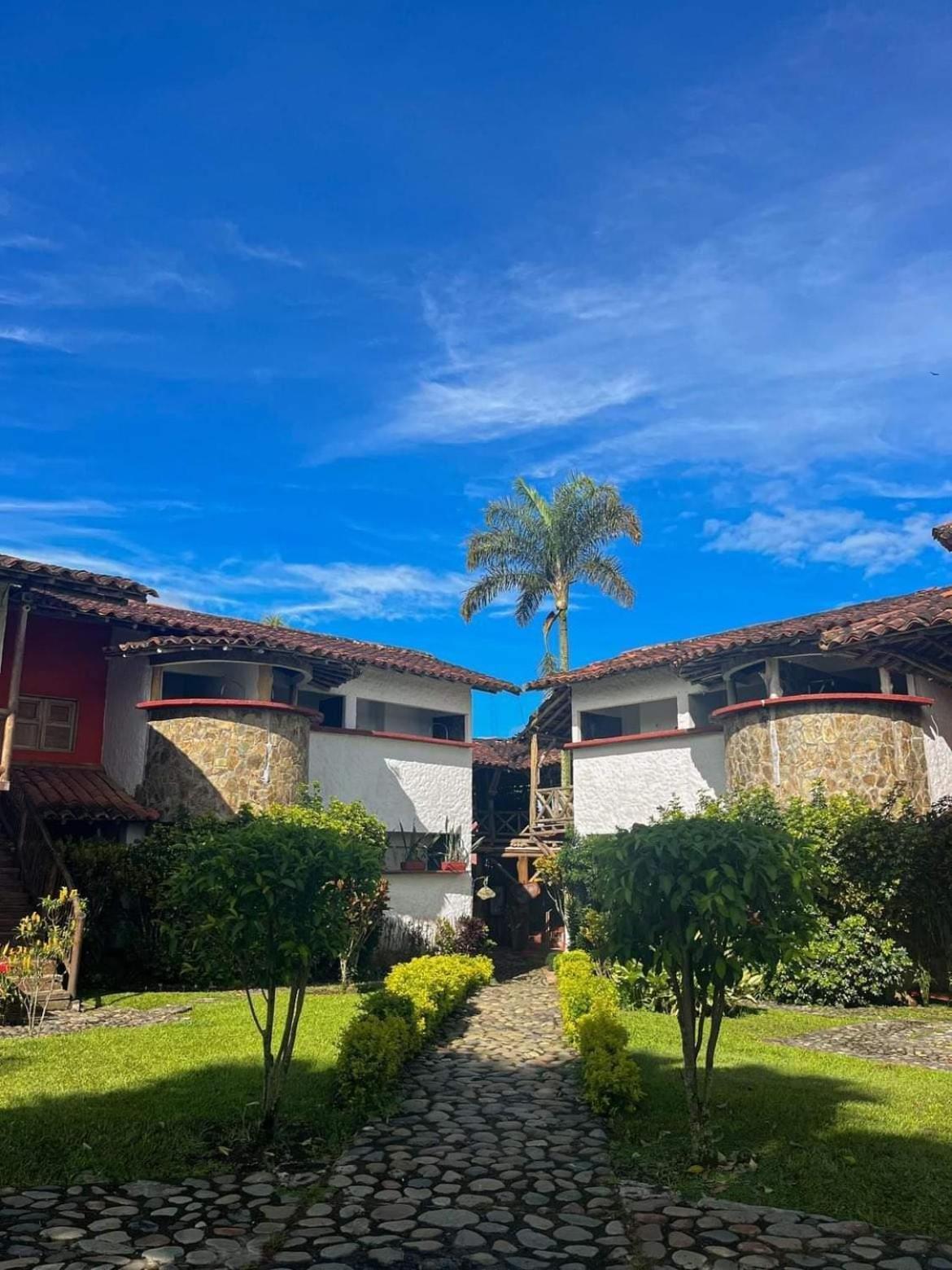 Finca Hotel Palmas Frente A Panaca Quimbaya Extérieur photo